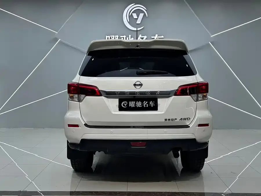Nissan Terra 2020 Terra 2.5L XL Upper 4WD Automatic 4WD Luxury Edition 2023 — миниатюра 2