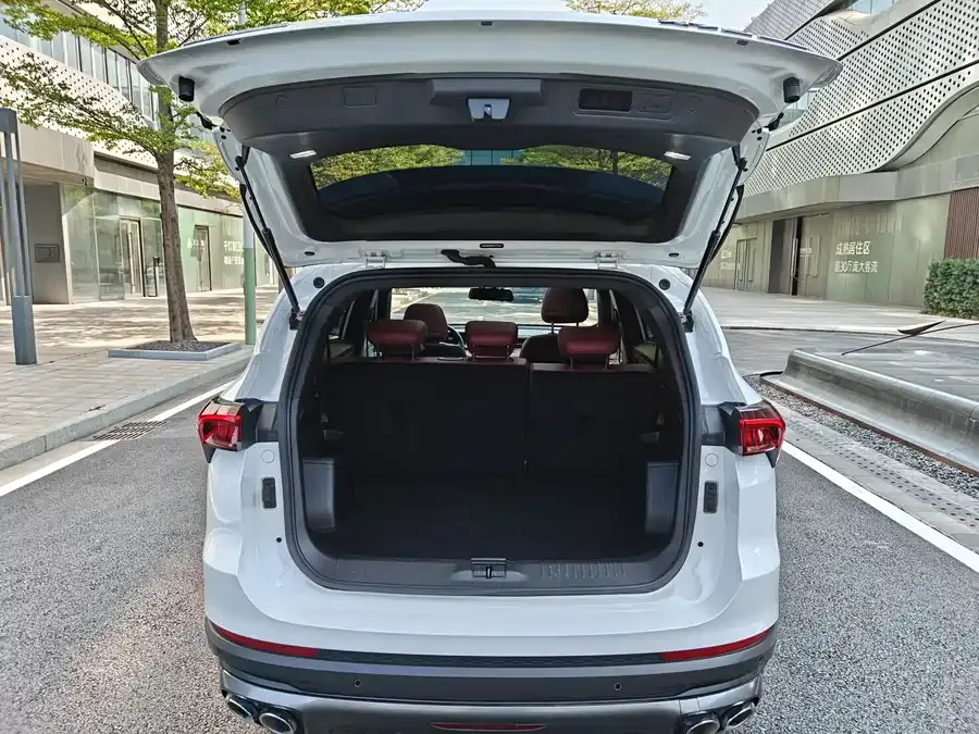 Jetour X70 PLUS JETOUR X70 PLUS 2023 1.5T DCT Brave PLUS 5-seater 2024 — миниатюра 4