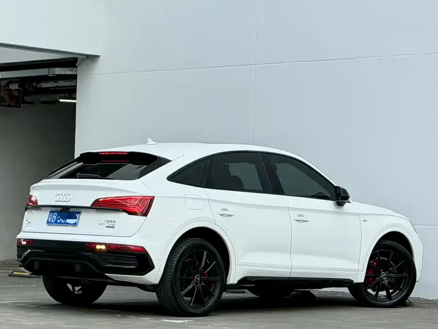 Audi Q5L Sportback 2021 40 TFSI Advanced Life Edition 2022 — миниатюра 3