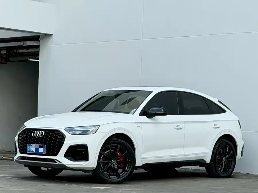 Audi Q5L Sportback 2021 40 TFSI Advanced Life Edition 2022 — фото 1, купить с доставкой в Москву