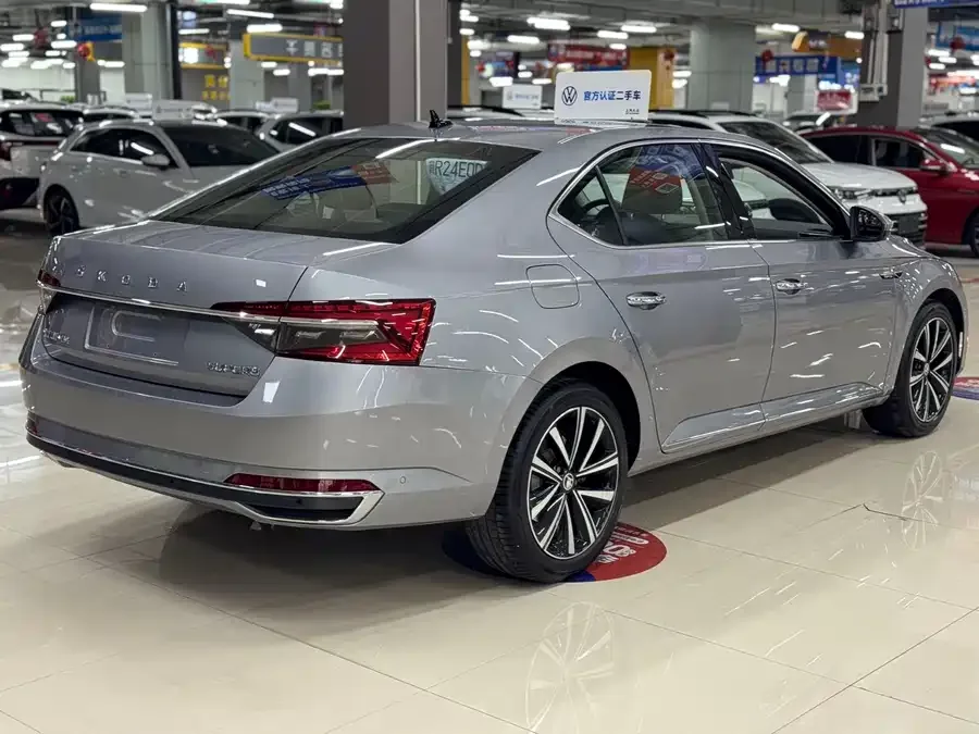 Skoda SuperB Superb 2025 TSI280 DSG Premium Edition 2025 — миниатюра 5