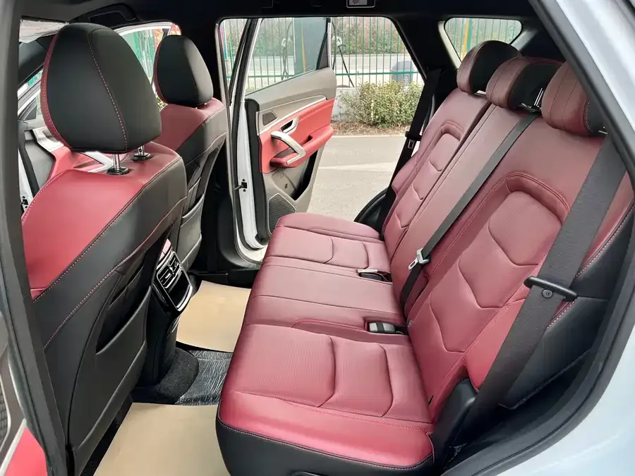 Jetour X70 PLUS JETOUR X70 PLUS 2025 1.5T CVT Flagship PRO 5 Seaters 2026 — миниатюра 3