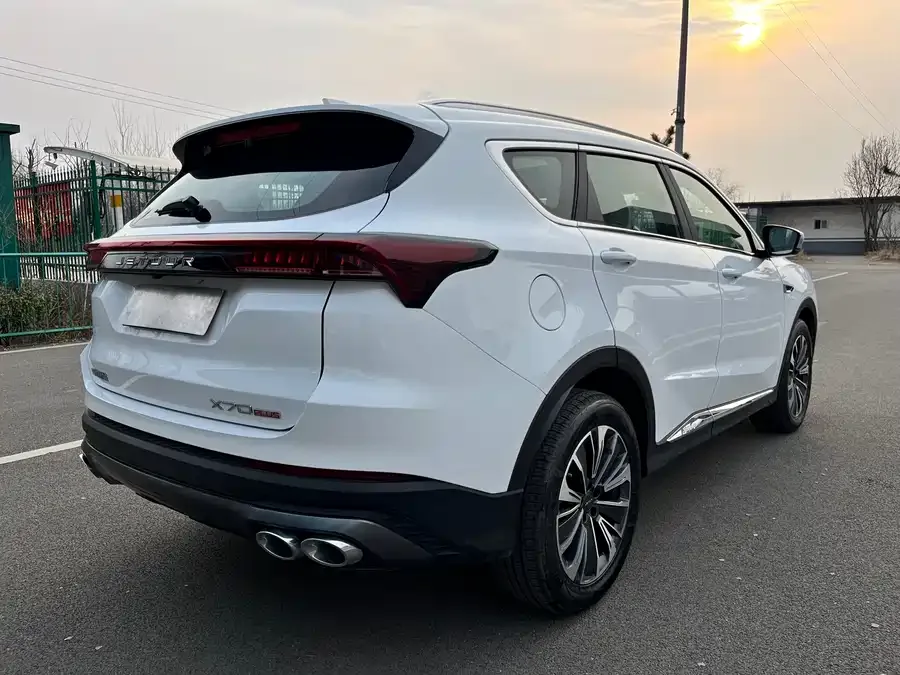 Jetour X70 PLUS JETOUR X70 PLUS 2025 1.5T CVT Flagship PRO 5 Seaters 2026 — миниатюра 4