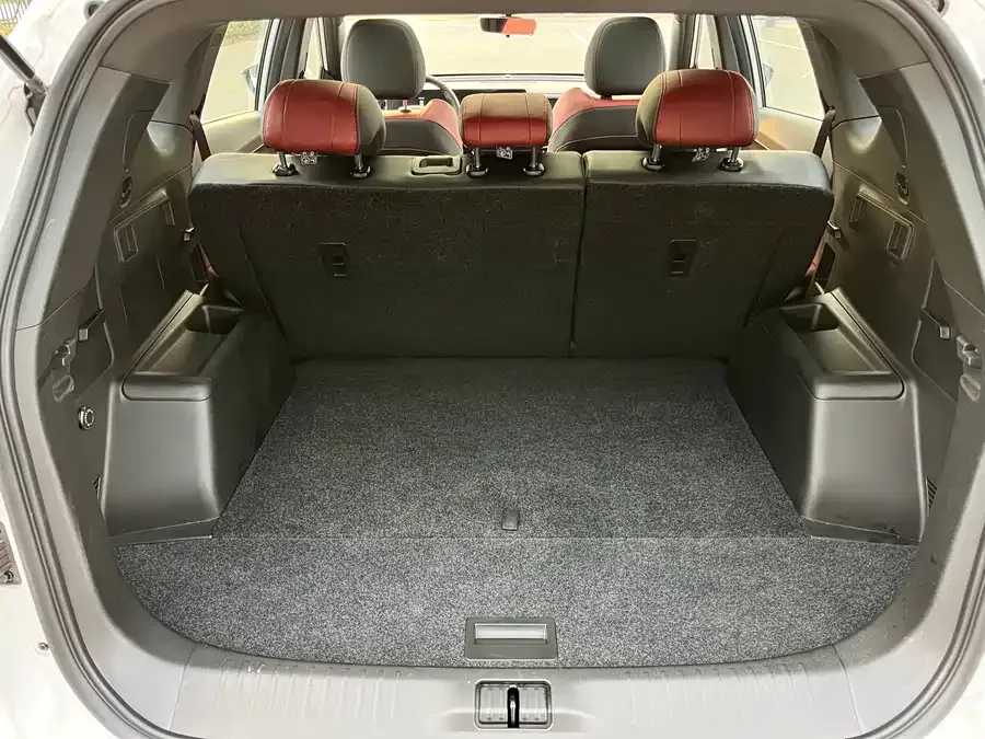 Jetour X70 PLUS JETOUR X70 PLUS 2025 1.5T CVT Flagship PRO 5 Seaters 2026 — миниатюра 5