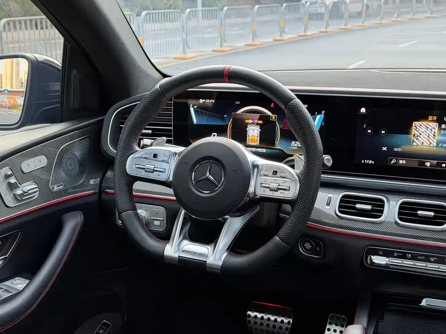 Mercedes-Benz GLE Coupe AMG Mercedes-Benz GLE Coupe AMG 2023 AMG GLE 53 4MATIC+ Coupe SUV 2024 — миниатюра 3