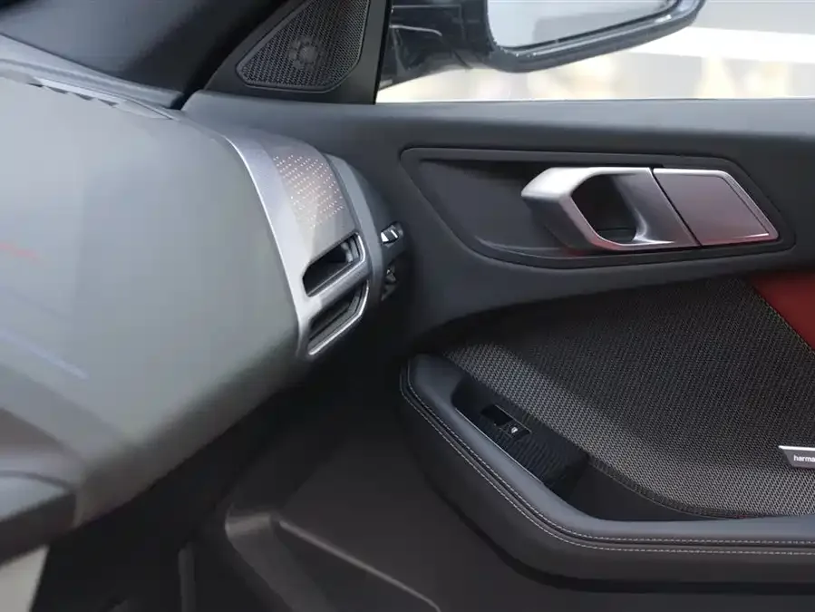 BMW M235L 2025 M235L 2025 — миниатюра 5