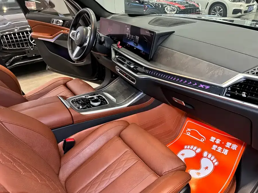 BMW X7 2023 xDrive40i Exclusive M Sport Package 2024 — миниатюра 4