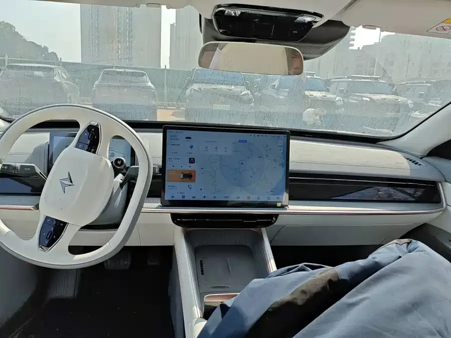 Dongfeng e007 e007 2024 pure electric 540 four-wheel drive Max version 2024 — миниатюра 2