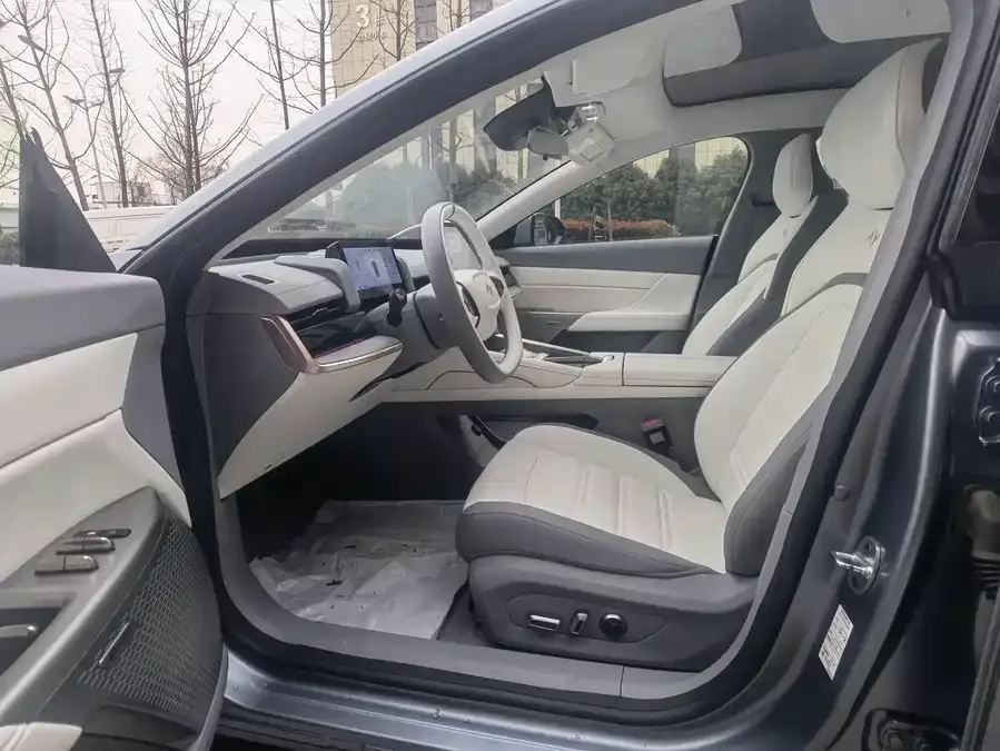 Dongfeng e007 e007 2024 pure electric 540 four-wheel drive Max version 2024 — миниатюра 4