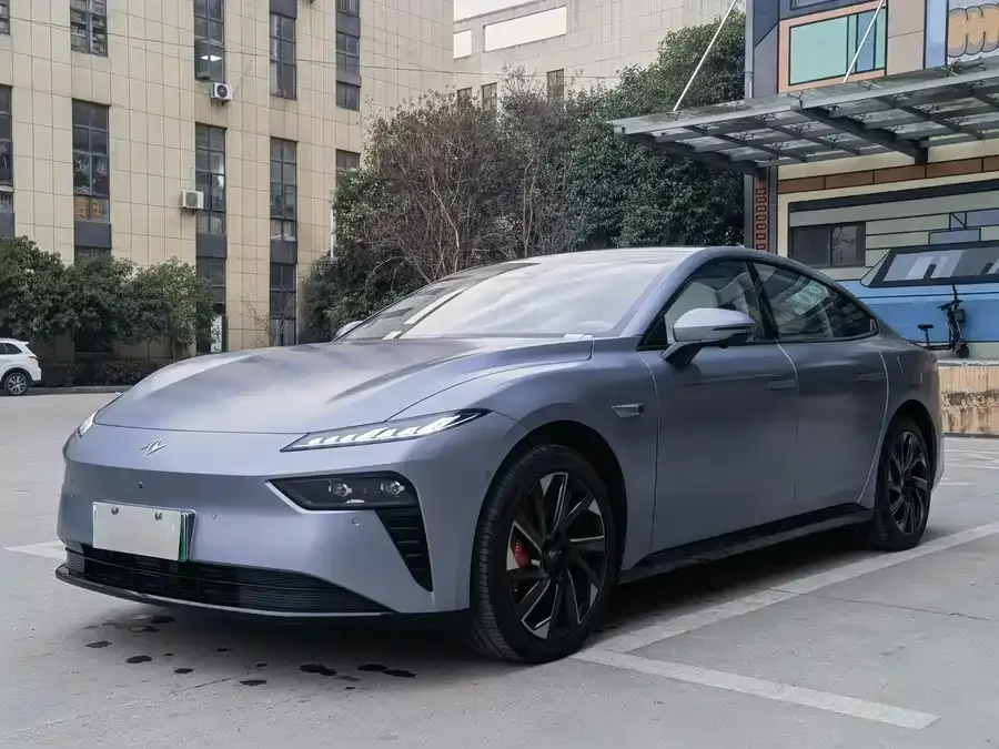 Dongfeng e007 e007 2024 pure electric 540 four-wheel drive Max version 2024 — фото 1, купить с доставкой в Москву