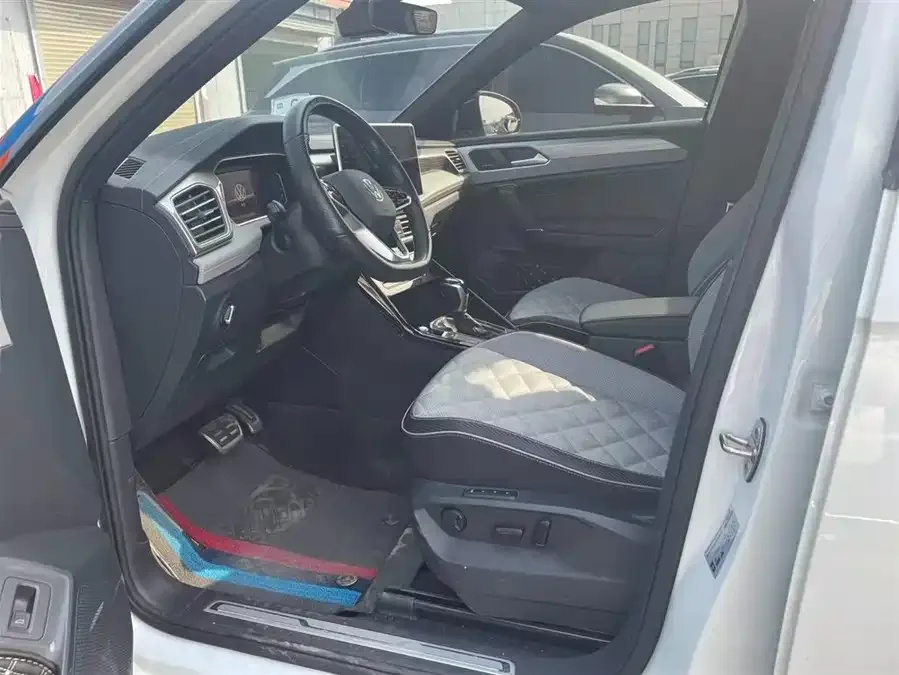 Volkswagen Tayron X Tanyue X 2023 380TSI 4WD Flagship Smart Edition 2022 — миниатюра 2