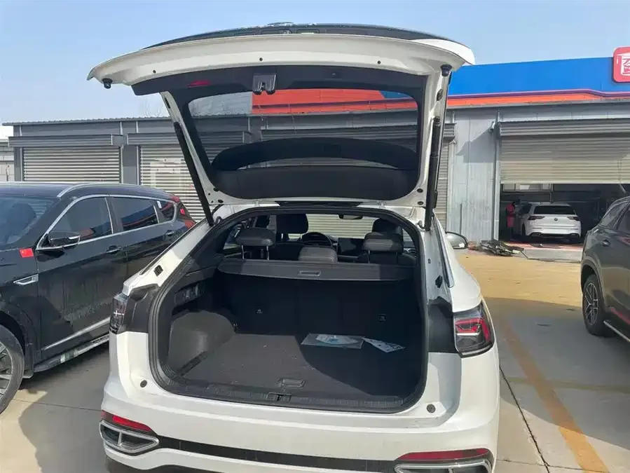 Volkswagen Tayron X Tanyue X 2023 380TSI 4WD Flagship Smart Edition 2022 — миниатюра 3