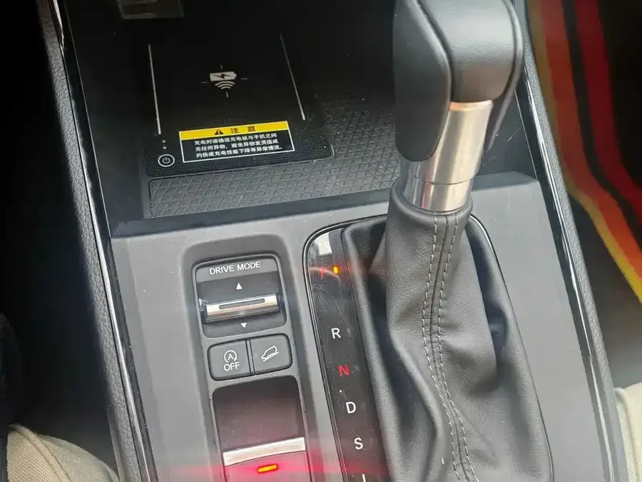 Honda CR-V 2024 240TURBO 2WD Front Edition 5 Seaters 2024 — миниатюра 3