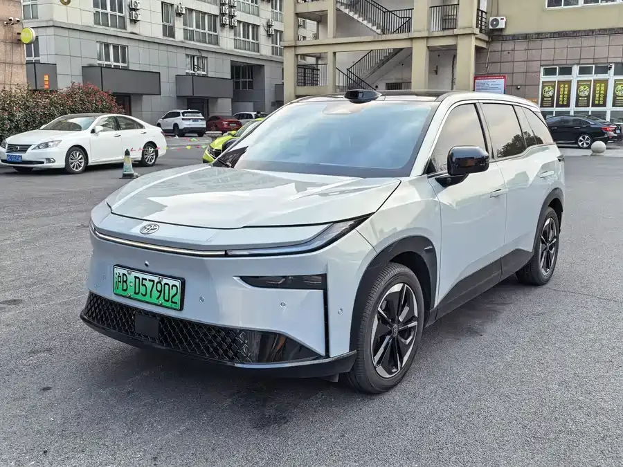 Toyota BZ3X Bozhi 3X 2025 520 Pro LiDAR Edition 2025 — фото 1, купить с доставкой в Москву