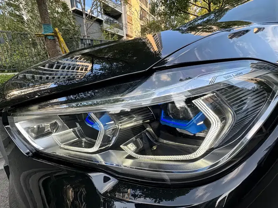 BMW X5 2022 facelift xDrive 30Li Exclusive M Sport Package 2022 — миниатюра 5