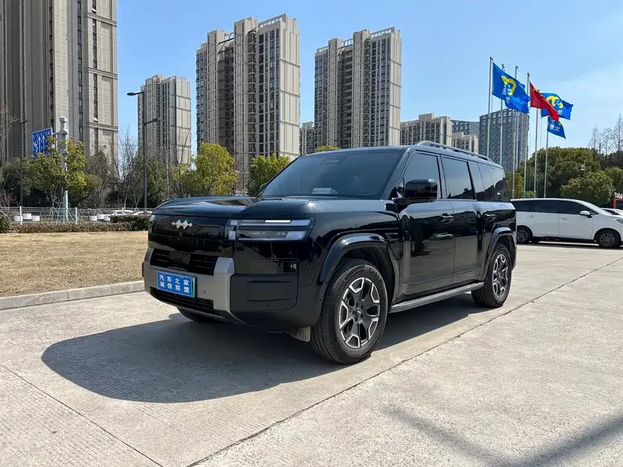 BYD Leopard Titanium 7 2025