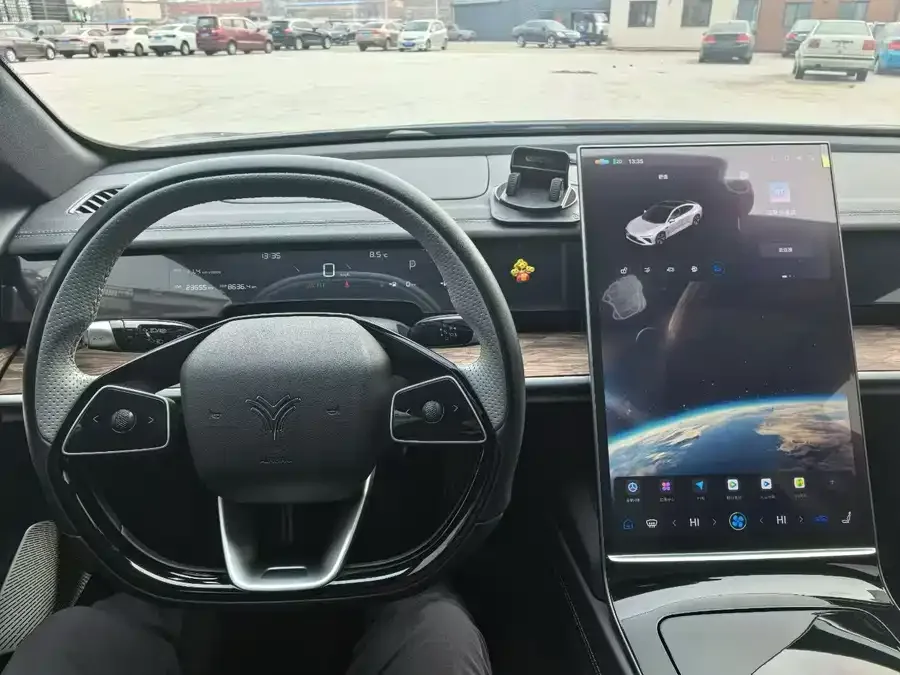 NETA Nezha S Nezha S 2024 Range Extended 1060 Premium Edition 2024 — миниатюра 3