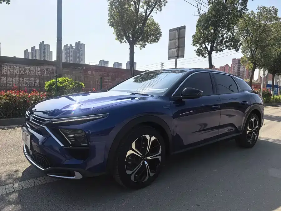 Citroen Versailles C5 X 2022