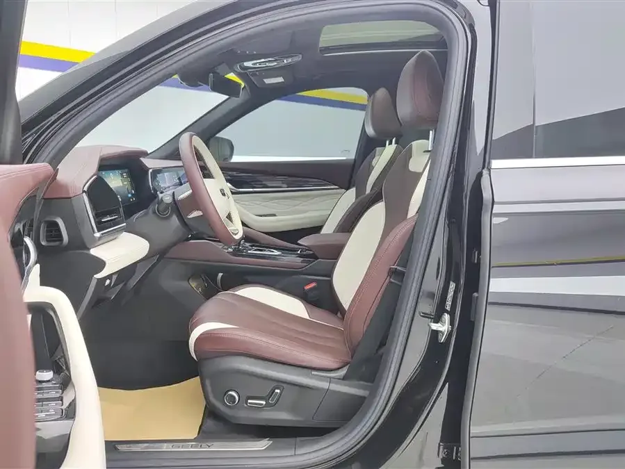 Geely Monjaro Xingyue L 2021 2.0TD DCT EVO 2WD Premium Edition 2023 — миниатюра 3