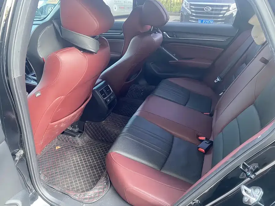 Honda Inspire 2022 Insignia 260TURBO Fine Edition 2023 — миниатюра 3