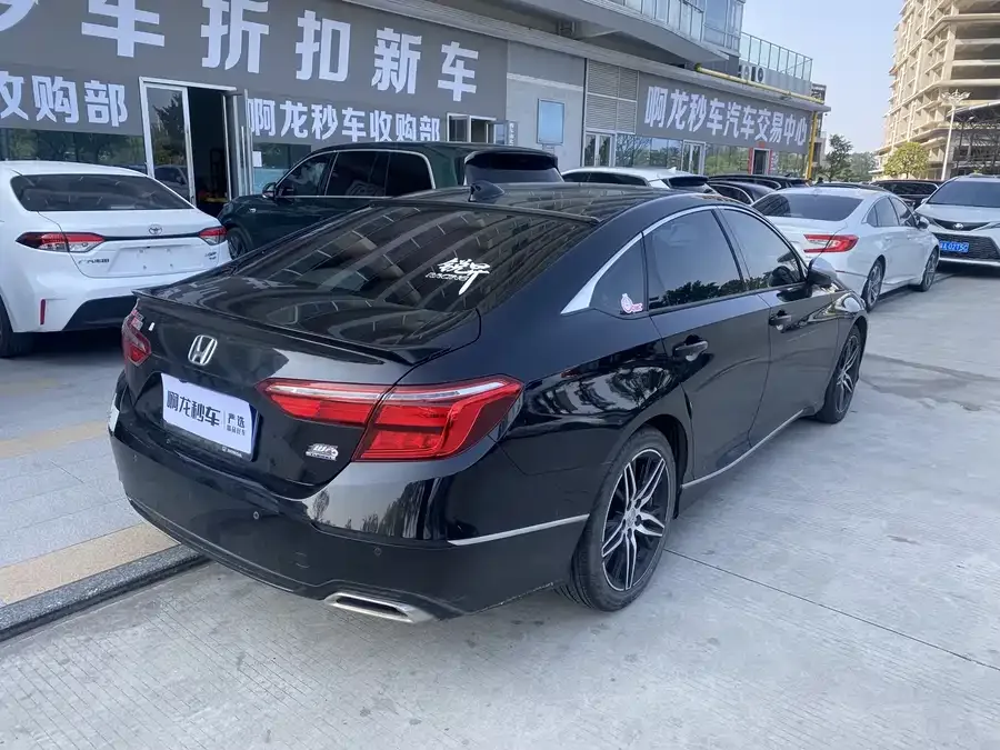 Honda Inspire 2022 Insignia 260TURBO Fine Edition 2023 — миниатюра 4