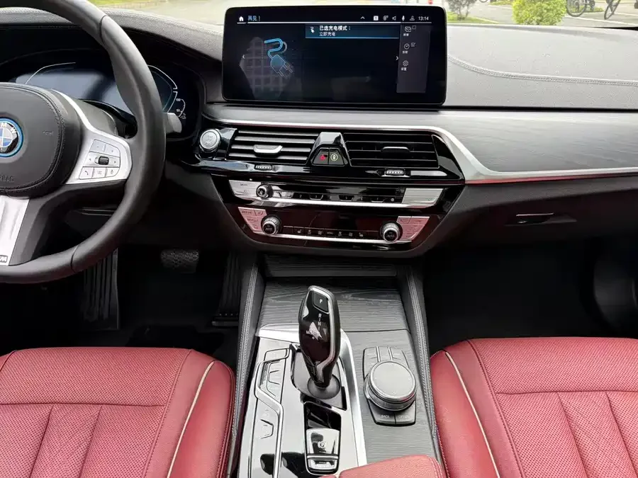 BMW 5 Series New Energy 2022 Model 2 535Le M Sports Package 2023 — миниатюра 3