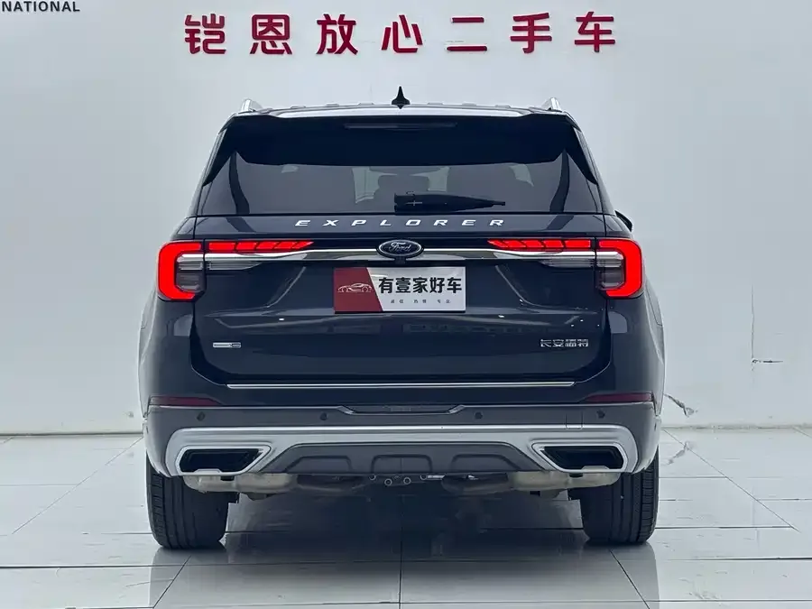 Ford Explorer Explorer 2023 EcoBoost 285 4WD Titanium Edition 7 Seaters 2022 — миниатюра 2