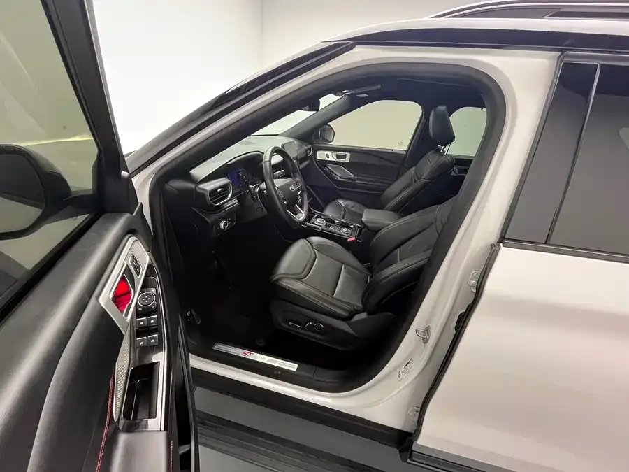 Ford Explorer Explorer 2020 EcoBoost 285 4WD Sports Edition ST-LINE 6 Seaters 2022 — миниатюра 5