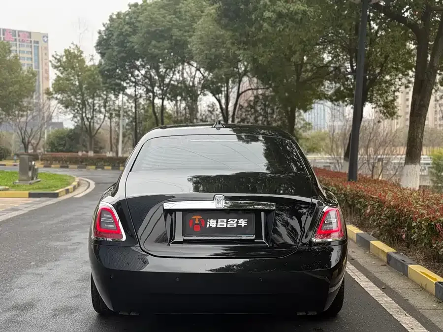 Rolls-Royce Ghost Ghost 2021 6.7T long wheelbase version 2022 — миниатюра 2