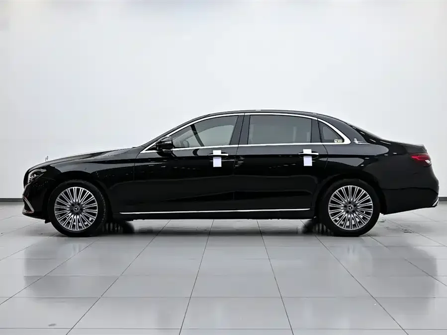 Mercedes-Benz E-Class Mercedes-Benz E-Class 2023 facelift E 300 L Luxury Edition 2023 — миниатюра 2
