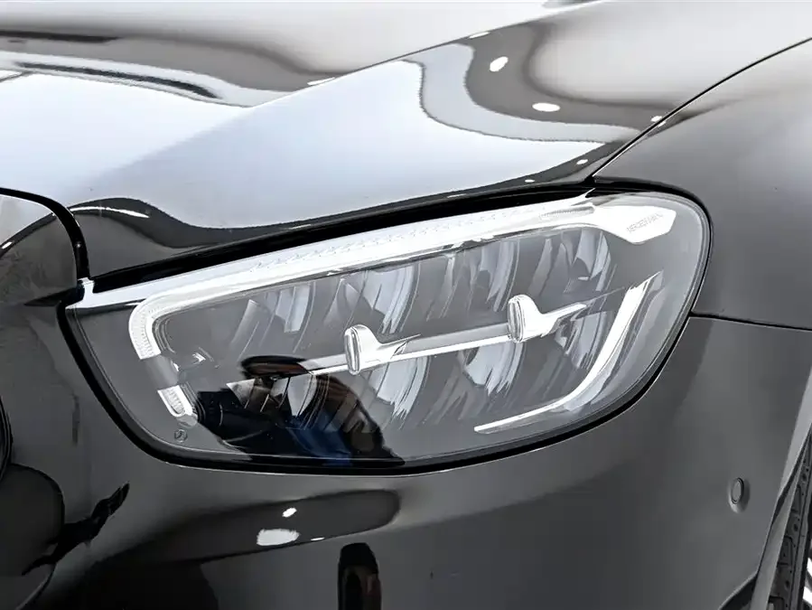 Mercedes-Benz E-Class Mercedes-Benz E-Class 2023 facelift E 300 L Luxury Edition 2023 — миниатюра 3