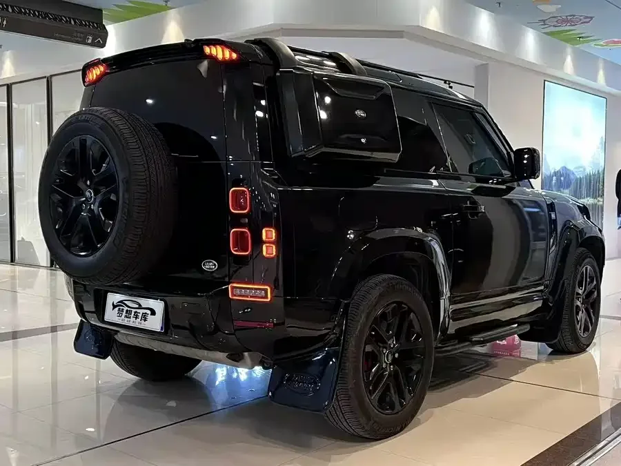 Land Rover guard Land Rover Defender 2023 facelift 90 3.0T P400 XS 2023 — миниатюра 3