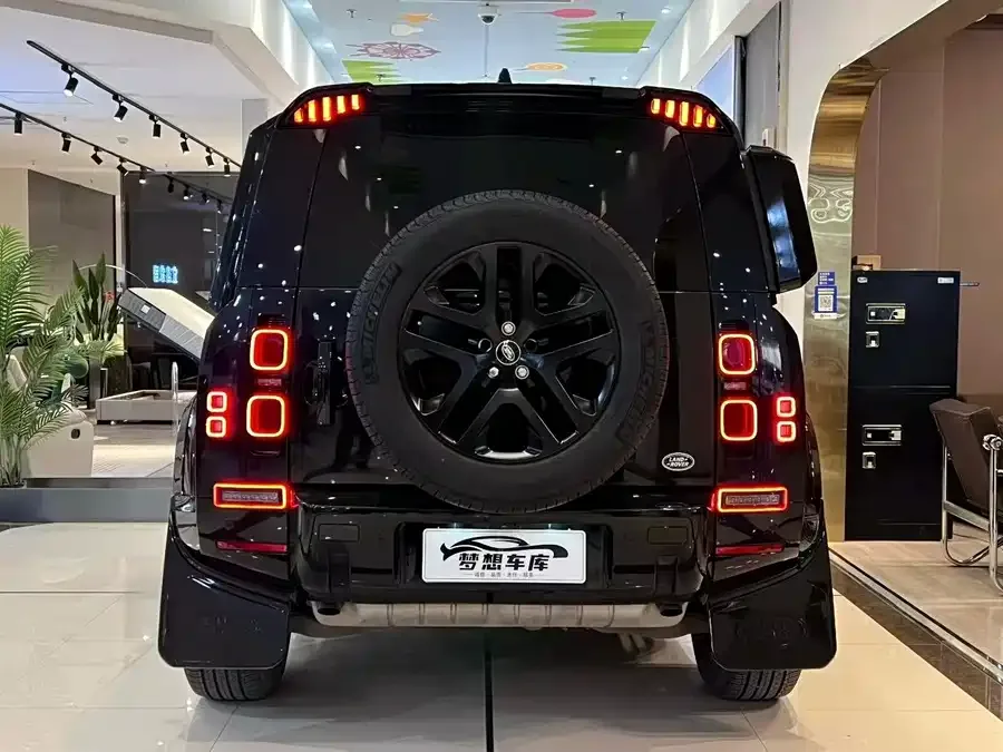 Land Rover guard Land Rover Defender 2023 facelift 90 3.0T P400 XS 2023 — миниатюра 5
