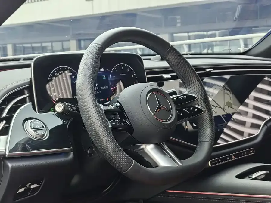 Mercedes-Benz E-Class Mercedes-Benz E-Class 2024 E 300 L Luxury Sports Edition 2025 — миниатюра 4