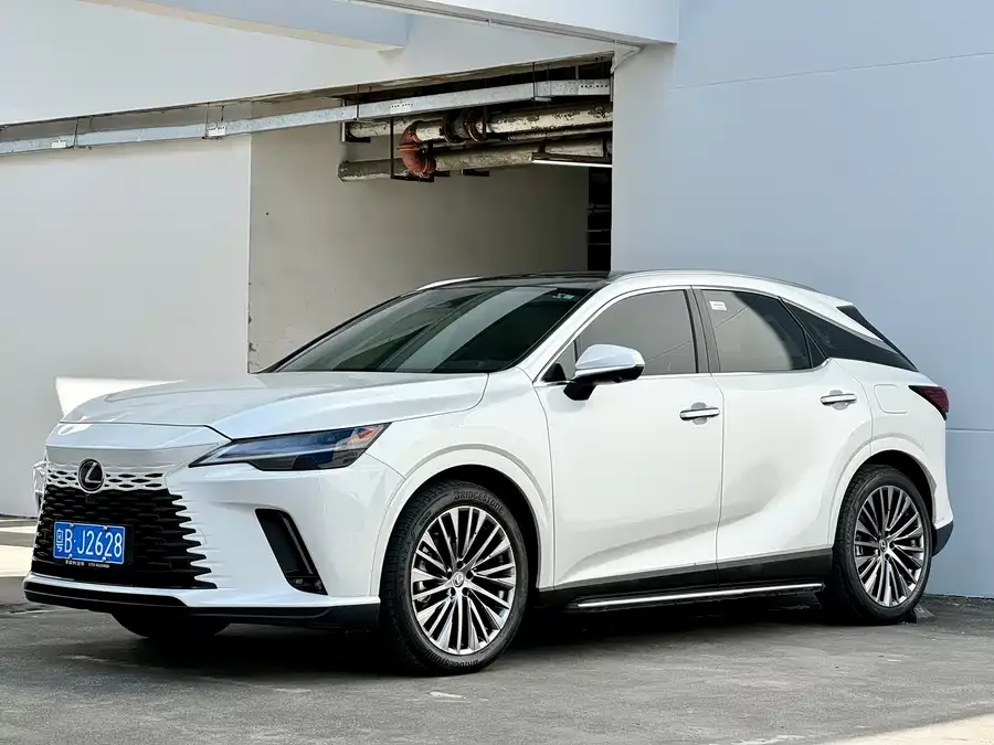 Lexus RX 2024