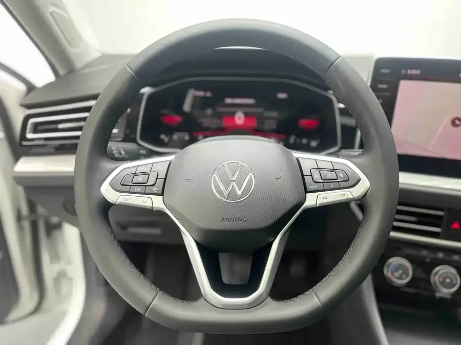 Volkswagen Sagitar Sagitar 2025 Model 2 300TSI DSG Beyond Edition 2025 — миниатюра 2