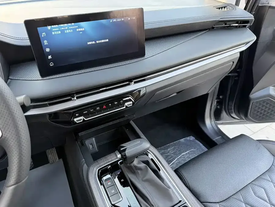 Wuling Jiachen Wuling Jiachen 2022 1.5T CVT exclusive flagship model 2022 — миниатюра 5