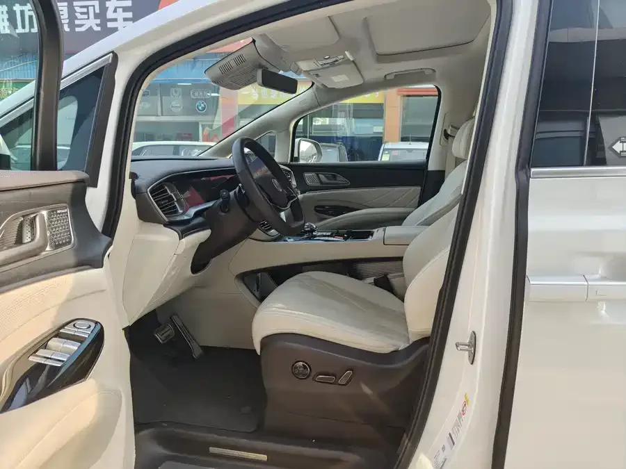 BYD D9 Denza D9 2025 DM-i Intelligent Driving Edition 1020 Four-Wheel Drive Flagship Model 2025 — миниатюра 3