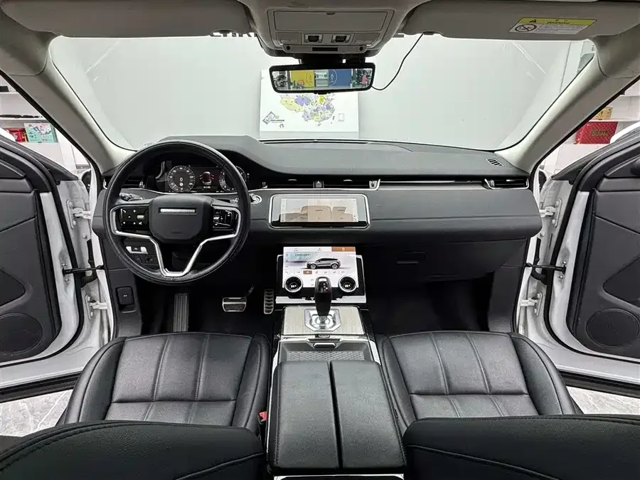 Land Rover Range Rover Aurora Range Rover Aurora 2023 Aurora L 249PS Luxury Edition 2023 — миниатюра 3
