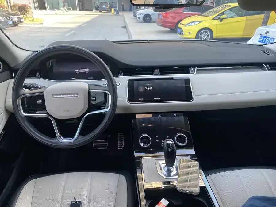 Land Rover Range Rover Aurora Range Rover Aurora 2023 Aurora L 249PS Luxury Edition 2023 — миниатюра 2