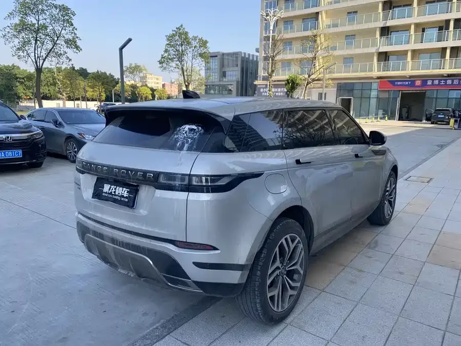 Land Rover Range Rover Aurora Range Rover Aurora 2023 Aurora L 249PS Luxury Edition 2023 — миниатюра 5
