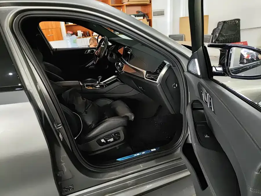 BMW X6 M BMW X6 M 2022 X6 M 2023 — миниатюра 4
