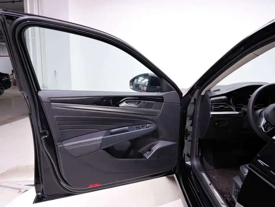 Volkswagen Passat Passat 2023 facelift 330TSI Starry Sky Deluxe Edition 2023 — миниатюра 4