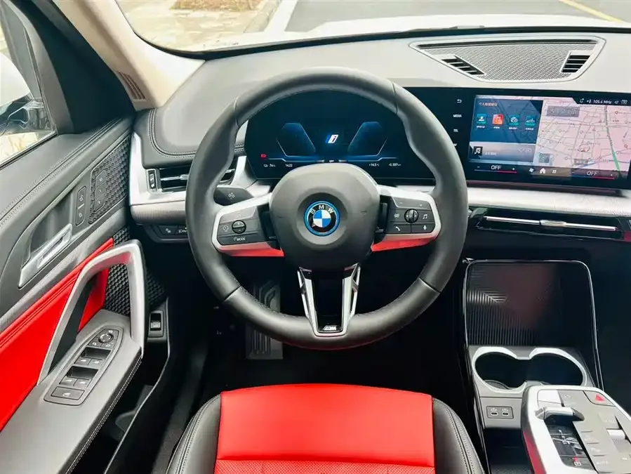 BMW iX1 2023 eDrive25L M Sport Package 2025 — миниатюра 3