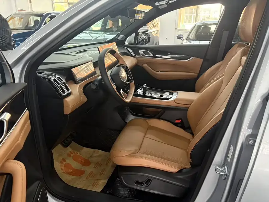 Geely Atlas L Boyue L 2025 fourth generation 1.5TD DCT sails 2025 — миниатюра 4