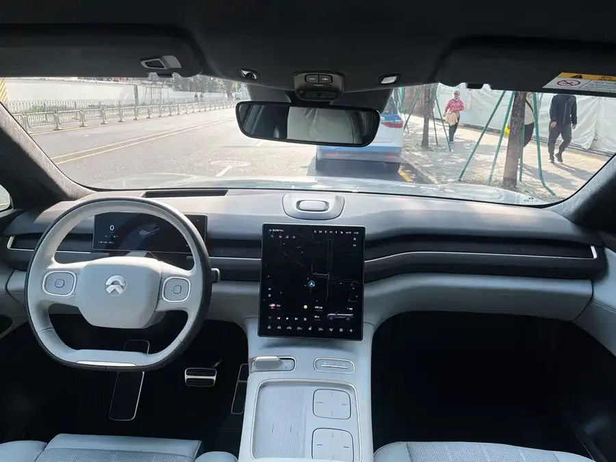 NIO ES8 NIO ES8 2024 75kWh Executive Edition 2024 — миниатюра 3