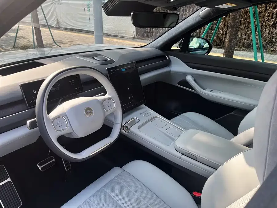 NIO ES8 NIO ES8 2024 75kWh Executive Edition 2024 — миниатюра 5