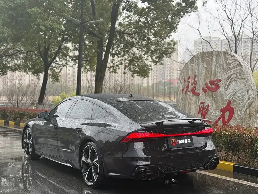 Audi A7 2024 55 TFSI quattro Premium Edition 2025 — миниатюра 4