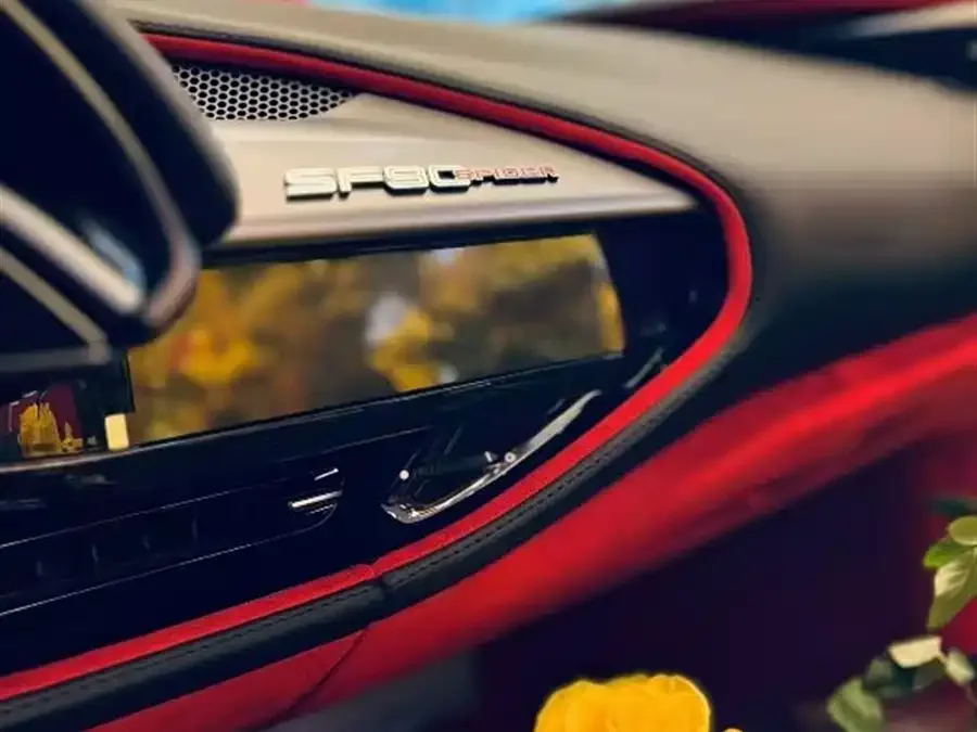 Ferrari SF90 Spider SF90 2021 3.9T V8 Spider 2022 — миниатюра 5