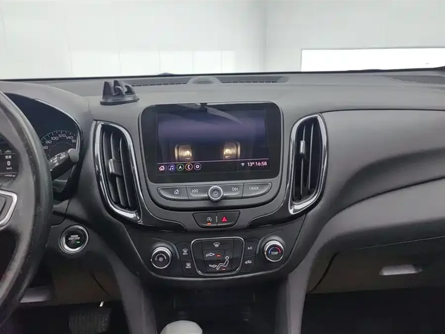 Chevrolet Equinox Explorer 2022 535T Chijie Edition 2023 — миниатюра 4